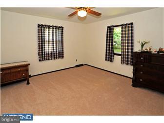 2331 Winding Road Hatboro, PA 19040 - Photo 8 of 12 Gallery Image 8