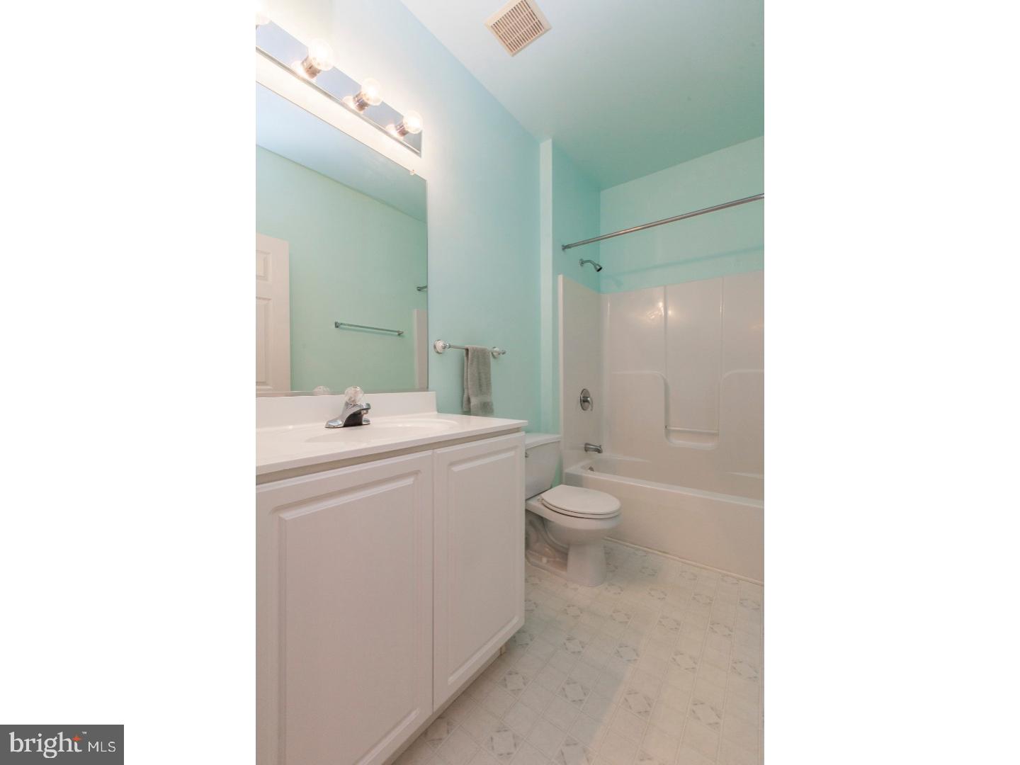 152 Milbury Road East Fallowfield, PA 19320 - Photo 16 of 23 Bathroom