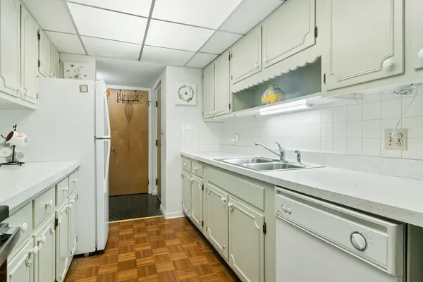 $225,000 | 200 Deborah Lane, Unit 17A, Wheeling, IL 60090