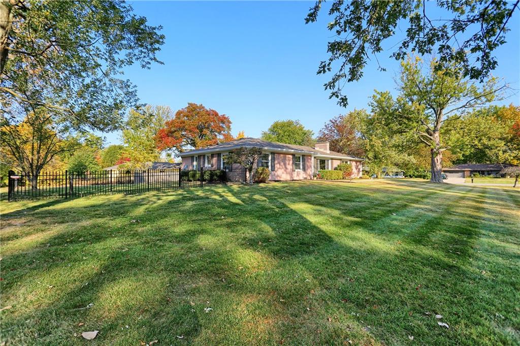 6464 Breamore Road Indianapolis, IN 46220 - Photo 2 of 35 Gallery Image 2