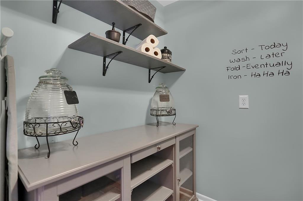 6464 Breamore Road Indianapolis, IN 46220 - Photo 16 of 35 Gallery Image 16
