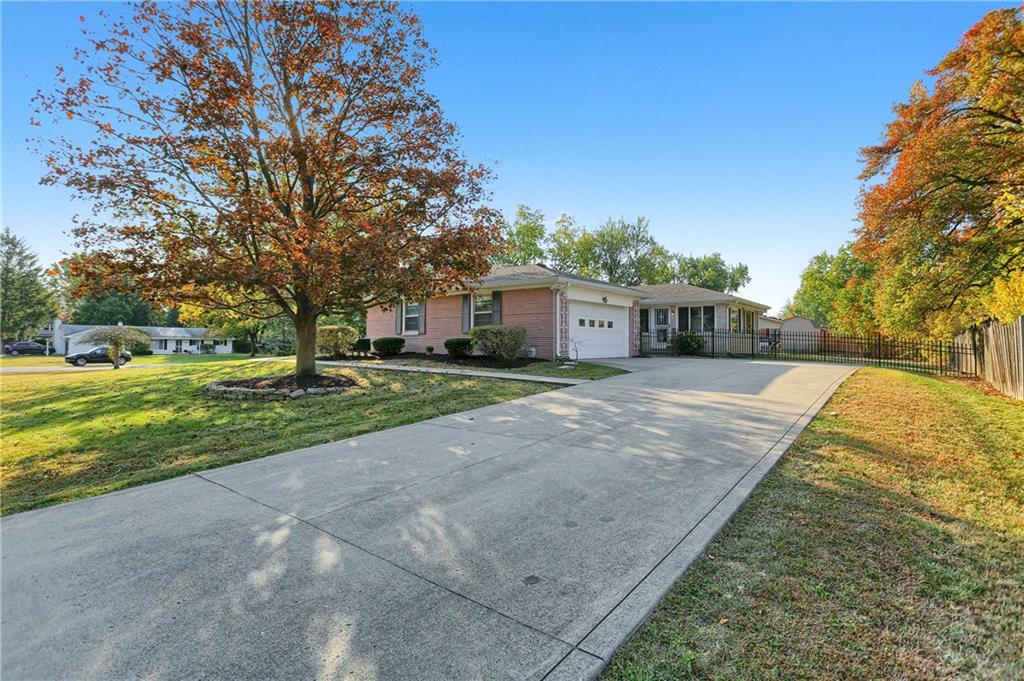 6464 Breamore Road Indianapolis, IN 46220 - Photo 32 of 35 Gallery Image 32