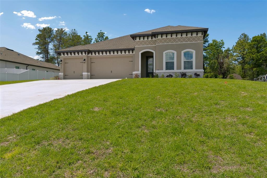 8283 Nittany Road Weeki Wachee, FL 34613 - Photo 4 of 35