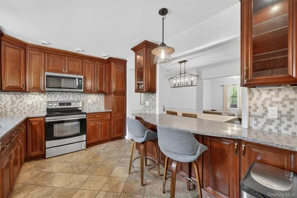 $735,000 | 231 Carrollwood Drive, Tarrytown, NY 10591