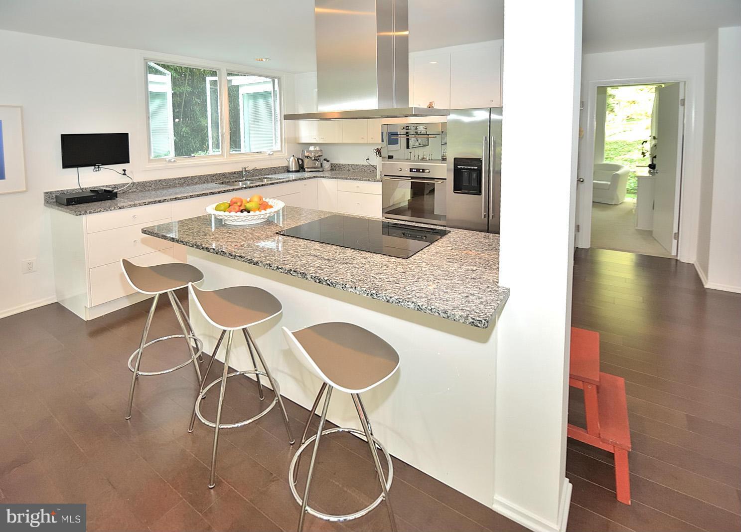 7506 Range Road Alexandria, VA 22306 - Photo 13 of 26 Kitchen