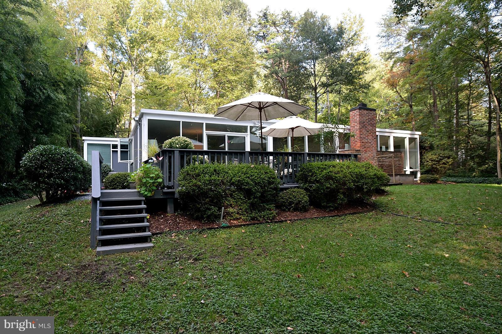 7506 Range Road Alexandria, VA 22306 - Photo 21 of 26 Exterior (Rear)