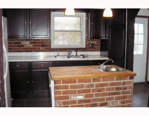 113 Bell Court McKees Rocks, PA 15136 - Photo 5 of 7 Kitchen.