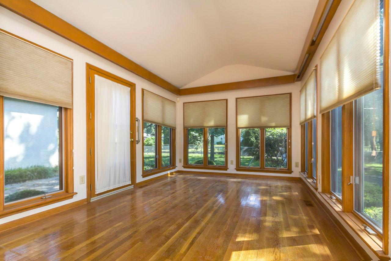 166 South Kellner Road Columbus, OH 43209 - Photo 8 of 13