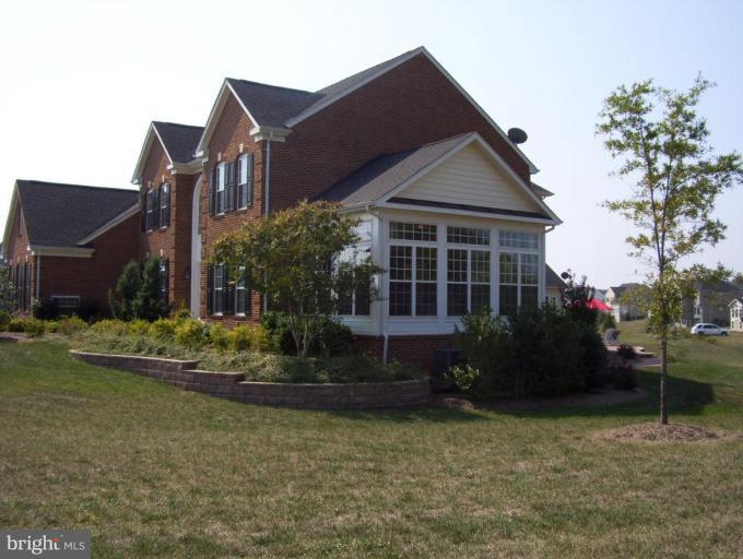 7253 Harrow Road Warrenton, VA 20187 - Photo 3 of 30 Exterior #3