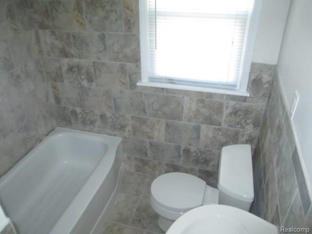 929 Princeton Road Berkley, MI 48072 - Photo 13 of 28 IMG_6380.JPG