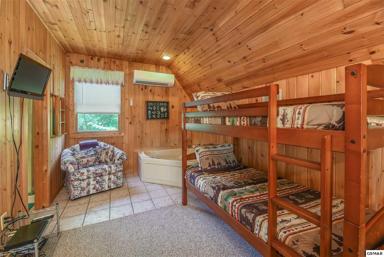 950 Pine Mountain Road Sevierville, TN 37862 - Photo 30 of 35 Gallery Image 30
