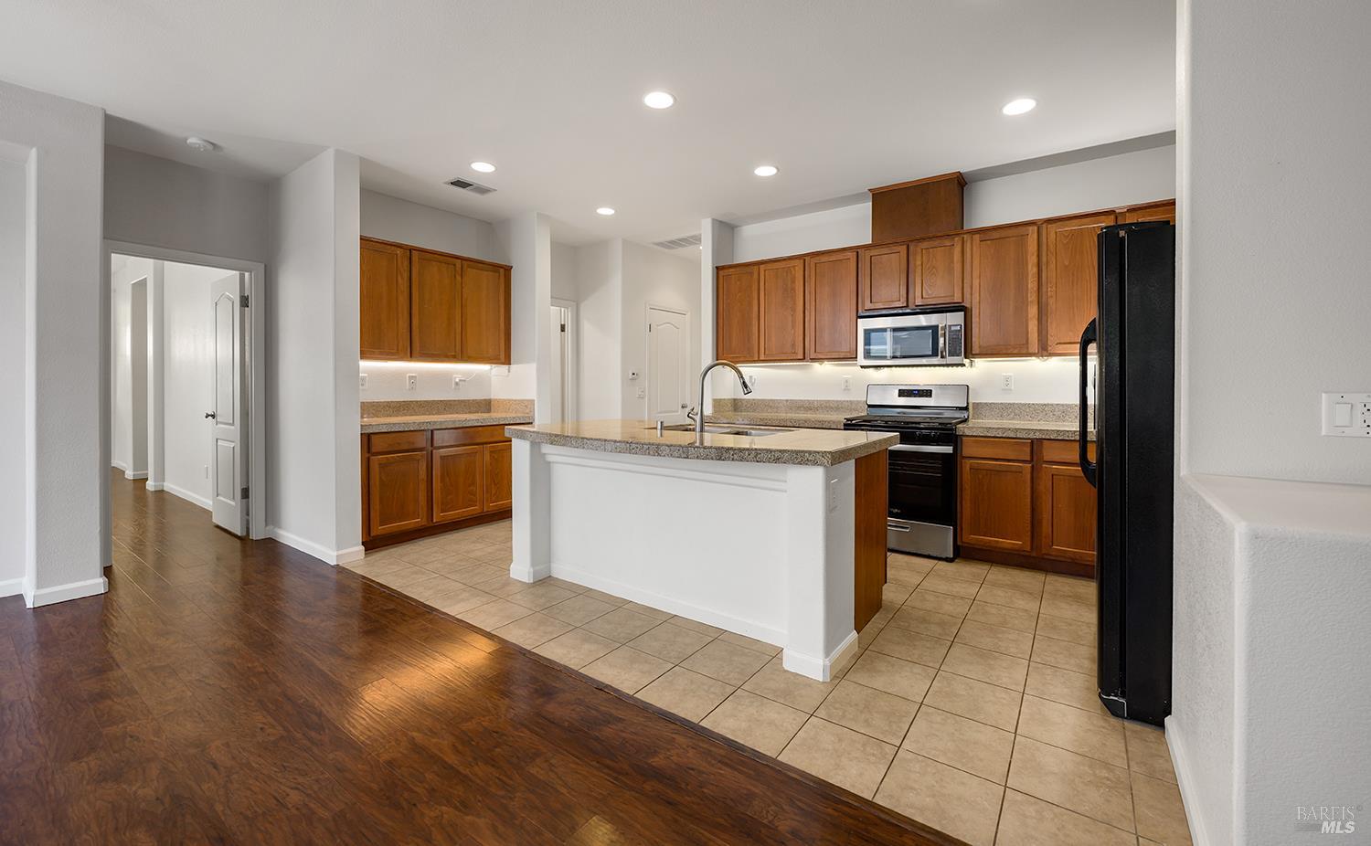 1707 St Anthony Way Santa Rosa, CA 95404 - Photo 6 of 33