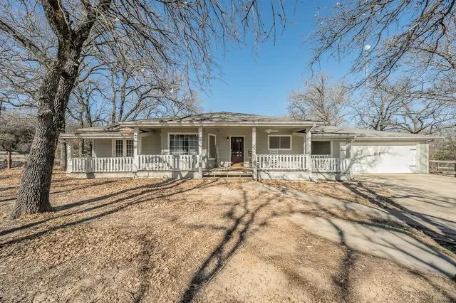 $480,000 | 3707 Knob Hill Road, Azle, TX 76020