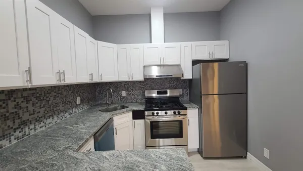 $2,850 | 100 Griffith Street, Unit 3L, Jersey City, NJ 07307