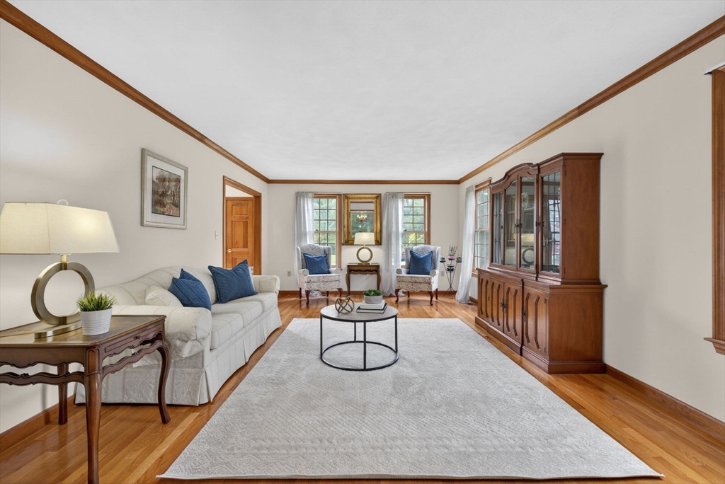 2 Stouffer Circle Andover, MA 01810 - Photo 6 of 41