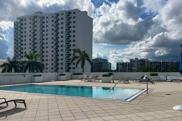 $3,100 | 2751 South Ocean Drive, Unit 208S, Hollywood, FL 33019