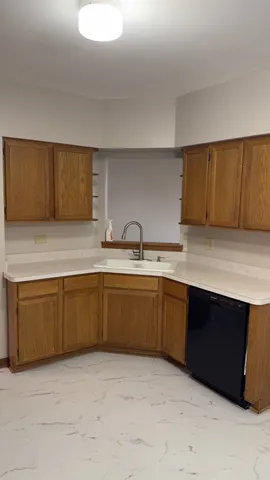 $275,000 | 5120 Deblin Lane, Oak Lawn, IL 60453