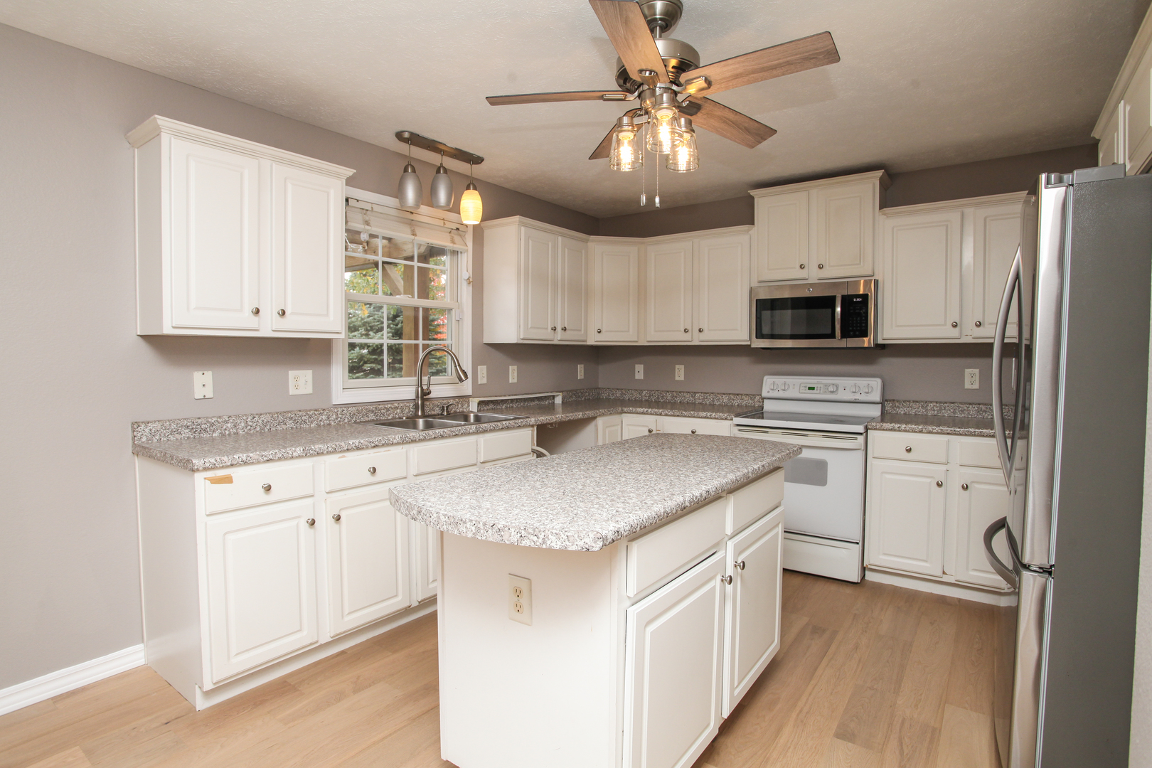 3230 Red Jasper Street Normal, IL 61761 - Photo 14 of 43 Gallery Image 14
