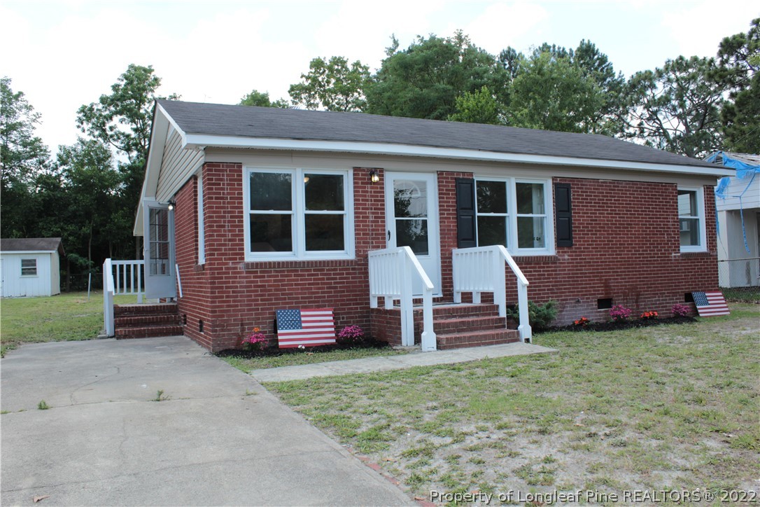 504 Spring Avenue Spring Lake, NC 28390 - Photo 3 of 32 Gallery Image 3