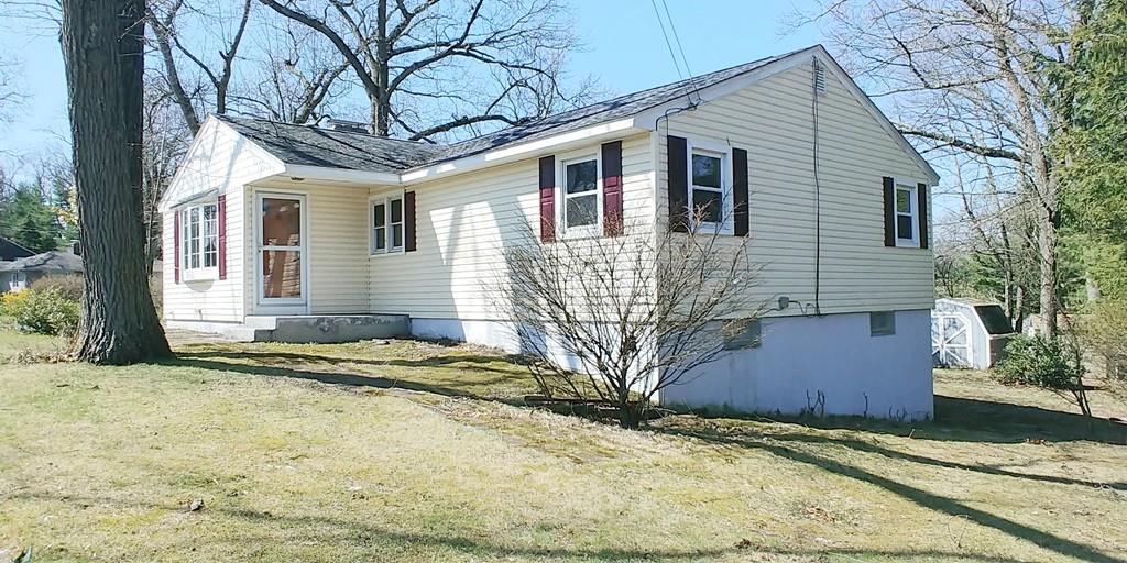28 Intervale Road Springfield, MA 01118 - Photo 2 of 12 a front view of a house with garden