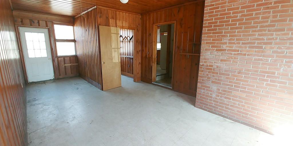 28 Intervale Road Springfield, MA 01118 - Photo 5 of 12 a view of an empty room