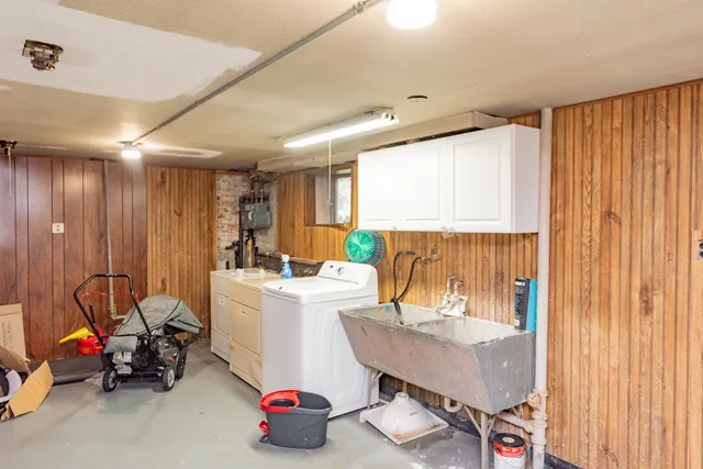 $1,390 | 2745 West Gregory Street, Unit G, Chicago, IL 60625