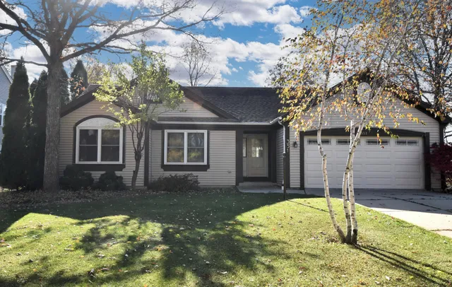 $449,900 | 351 East Quail Run, Oak Creek, WI 53154