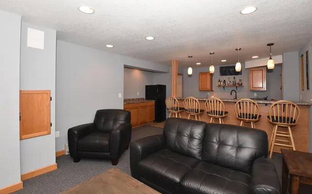 $449,900 | 351 East Quail Run, Oak Creek, WI 53154