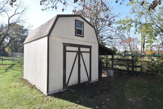 $449,900 | 351 East Quail Run, Oak Creek, WI 53154