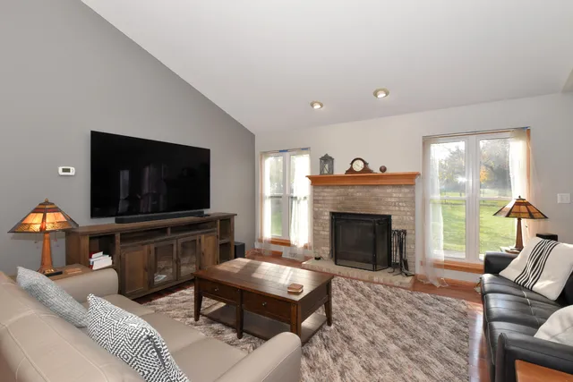 $449,900 | 351 East Quail Run, Oak Creek, WI 53154