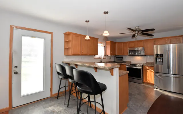 $449,900 | 351 East Quail Run, Oak Creek, WI 53154