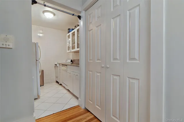 $385,000 | 125 Beach 124th Street, Unit 6F | Rockaway Park