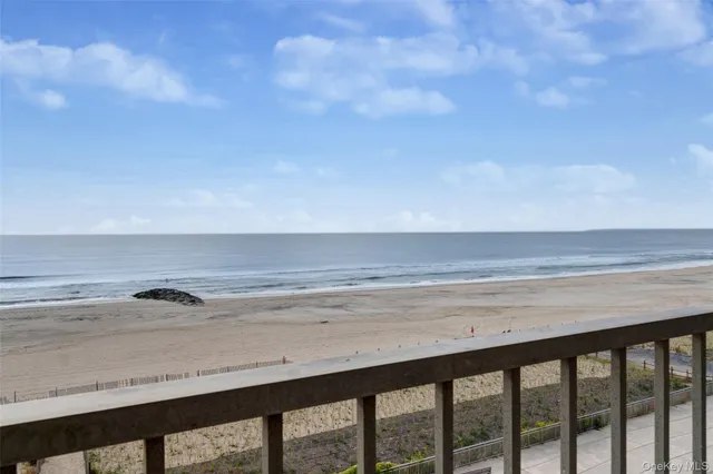$385,000 | 125 Beach 124th Street, Unit 6F | Rockaway Park