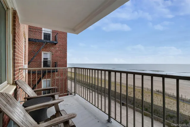 $385,000 | 125 Beach 124th Street, Unit 6F | Rockaway Park