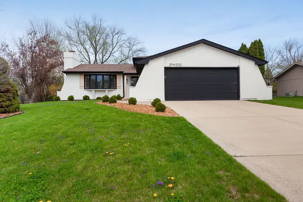 $519,900 | 29W332 Mark Drive, Naperville, IL 60564