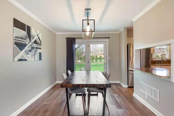 $519,900 | 29W332 Mark Drive, Naperville, IL 60564