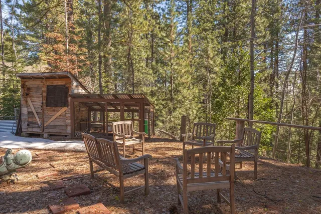 $1,050,000 | 12255 Sierra Drive, Truckee, CA 96161