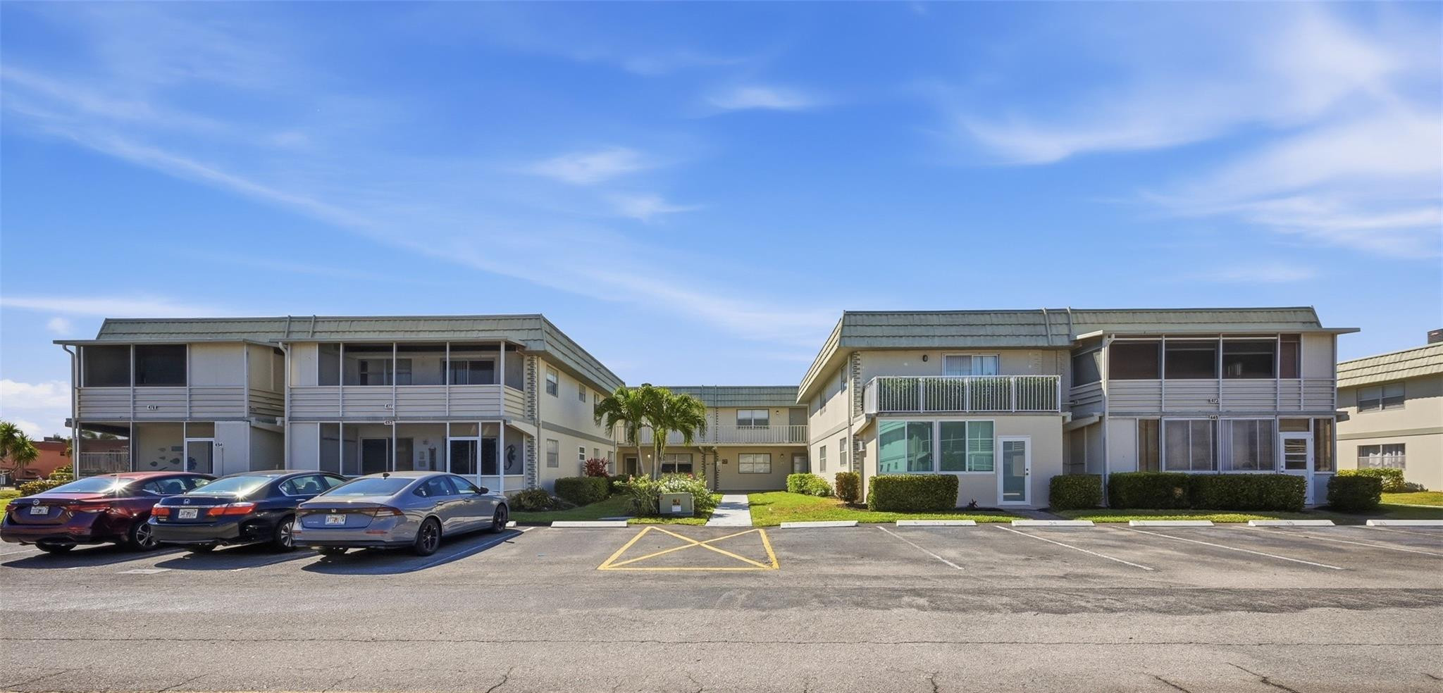 451 Monaco J, Unit J Delray Beach, FL 33446 - Photo 2 of 22 Photo 2