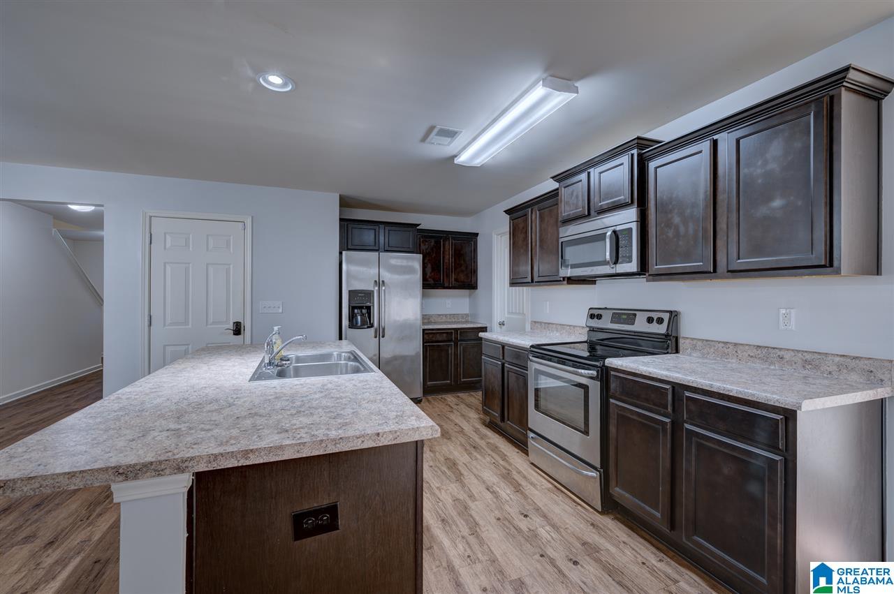 398 Reed Way Kimberly, AL 35091 - Photo 7 of 30 Gallery Image 7