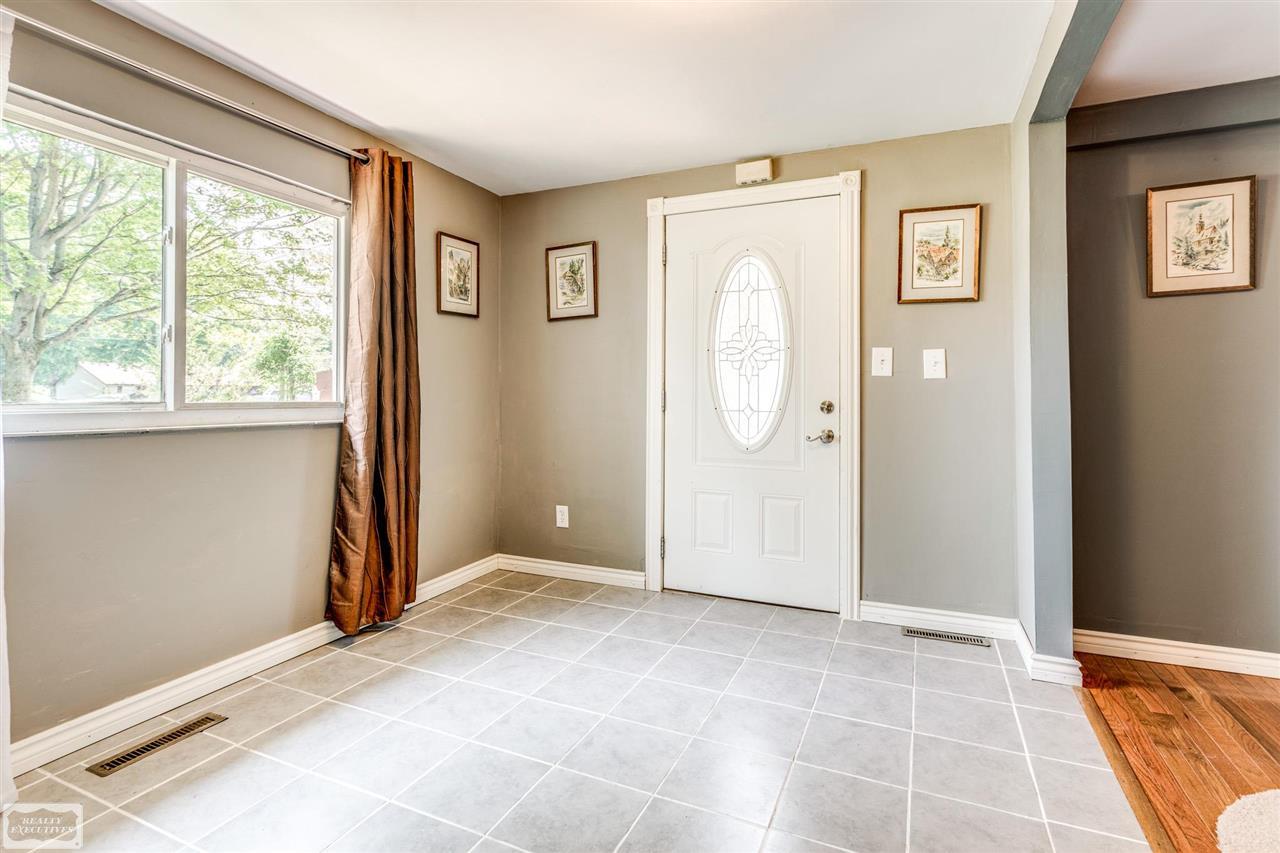 2841 Michigan Road Port Huron, MI 48060 - Photo 14 of 41 50044568-13.JPG