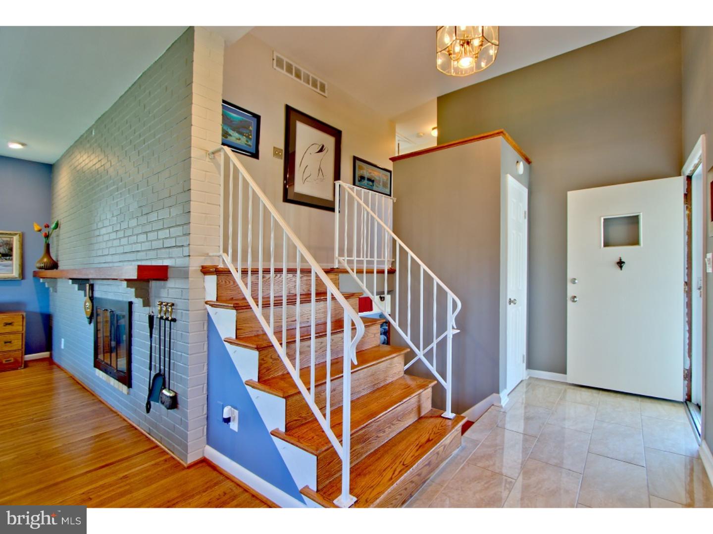 1123 Coopers Kill Road Cherry Hill, NJ 08034 - Photo 2 of 24