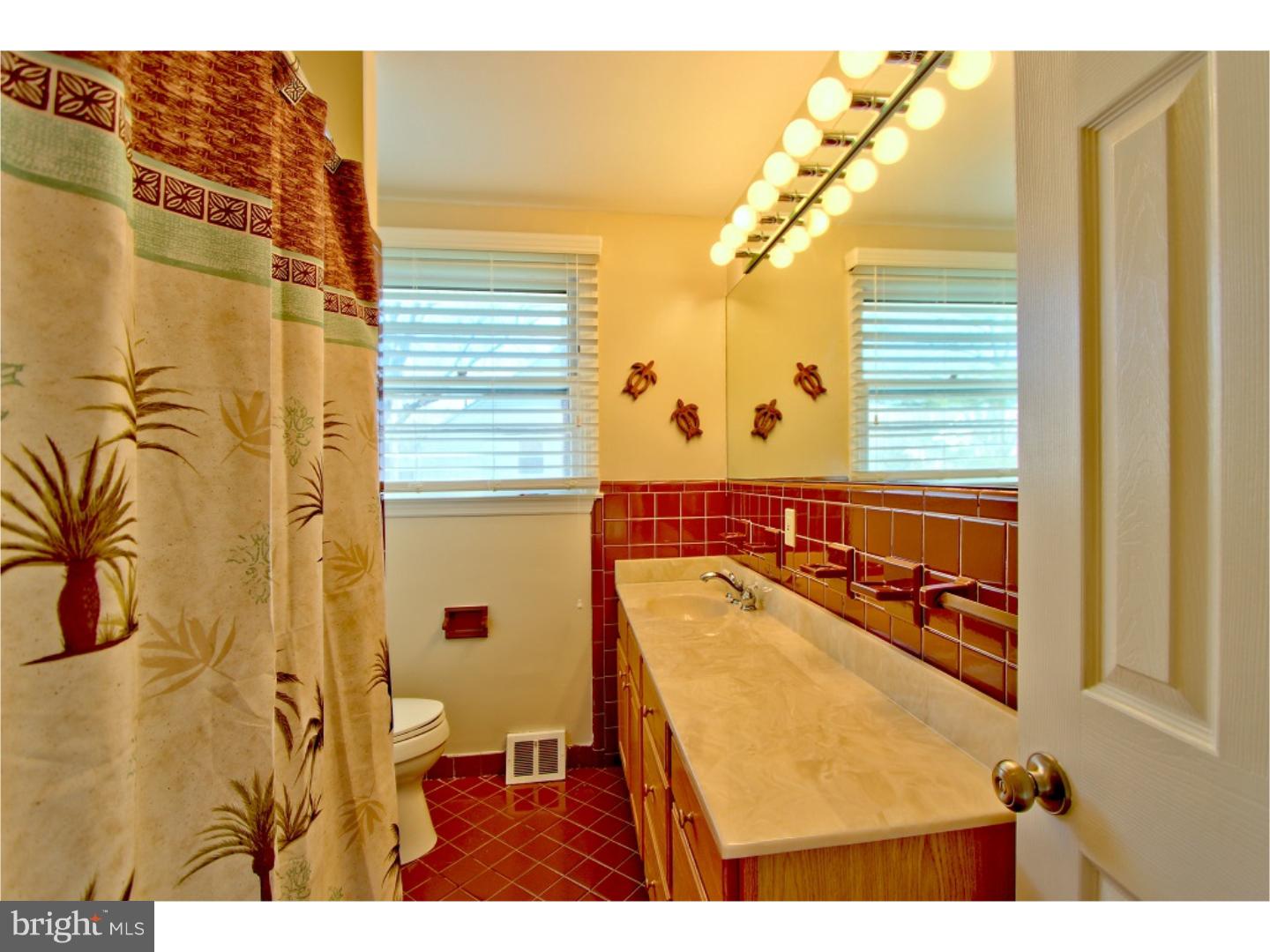 1123 Coopers Kill Road Cherry Hill, NJ 08034 - Photo 19 of 24
