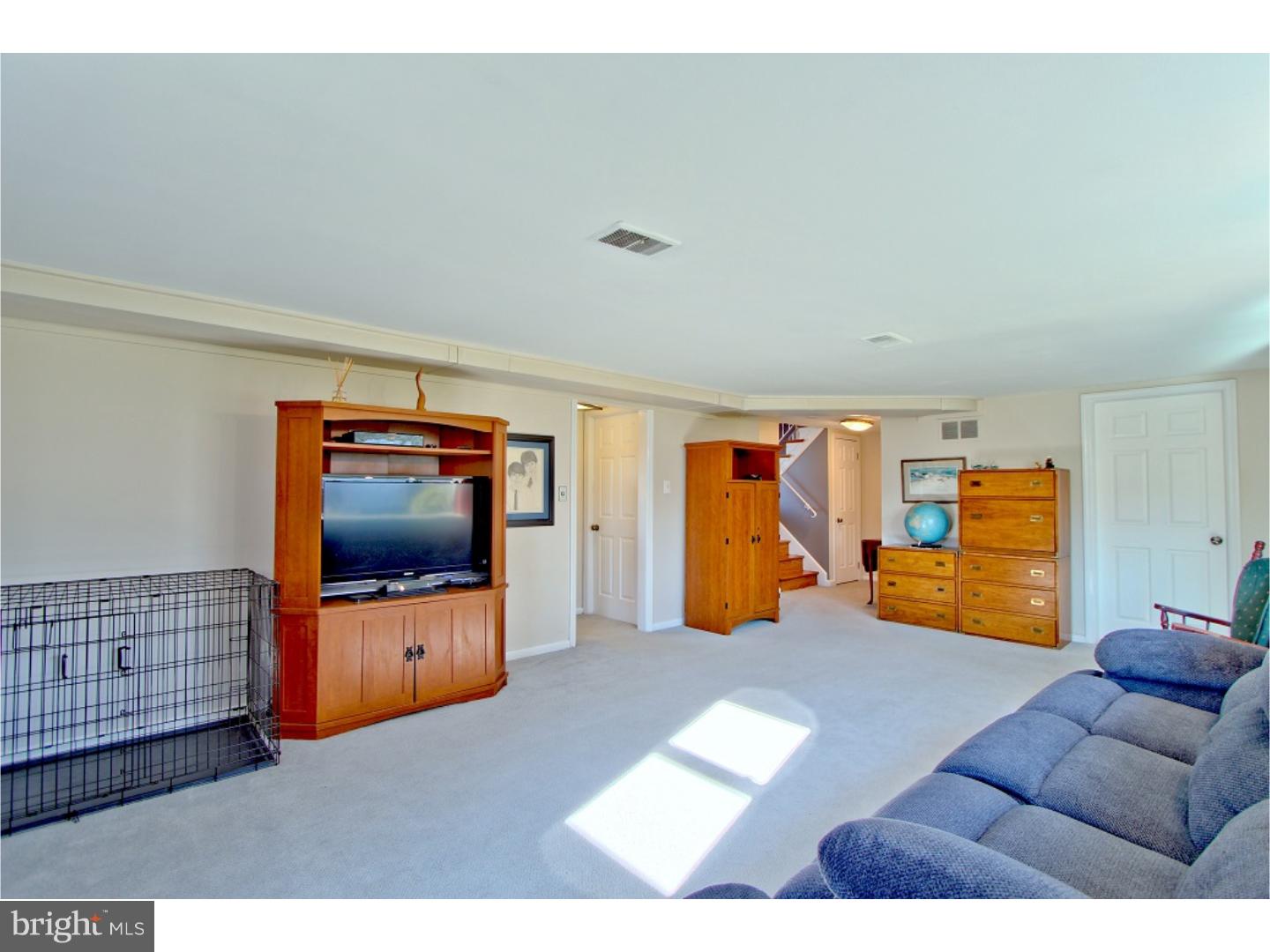 1123 Coopers Kill Road Cherry Hill, NJ 08034 - Photo 20 of 24