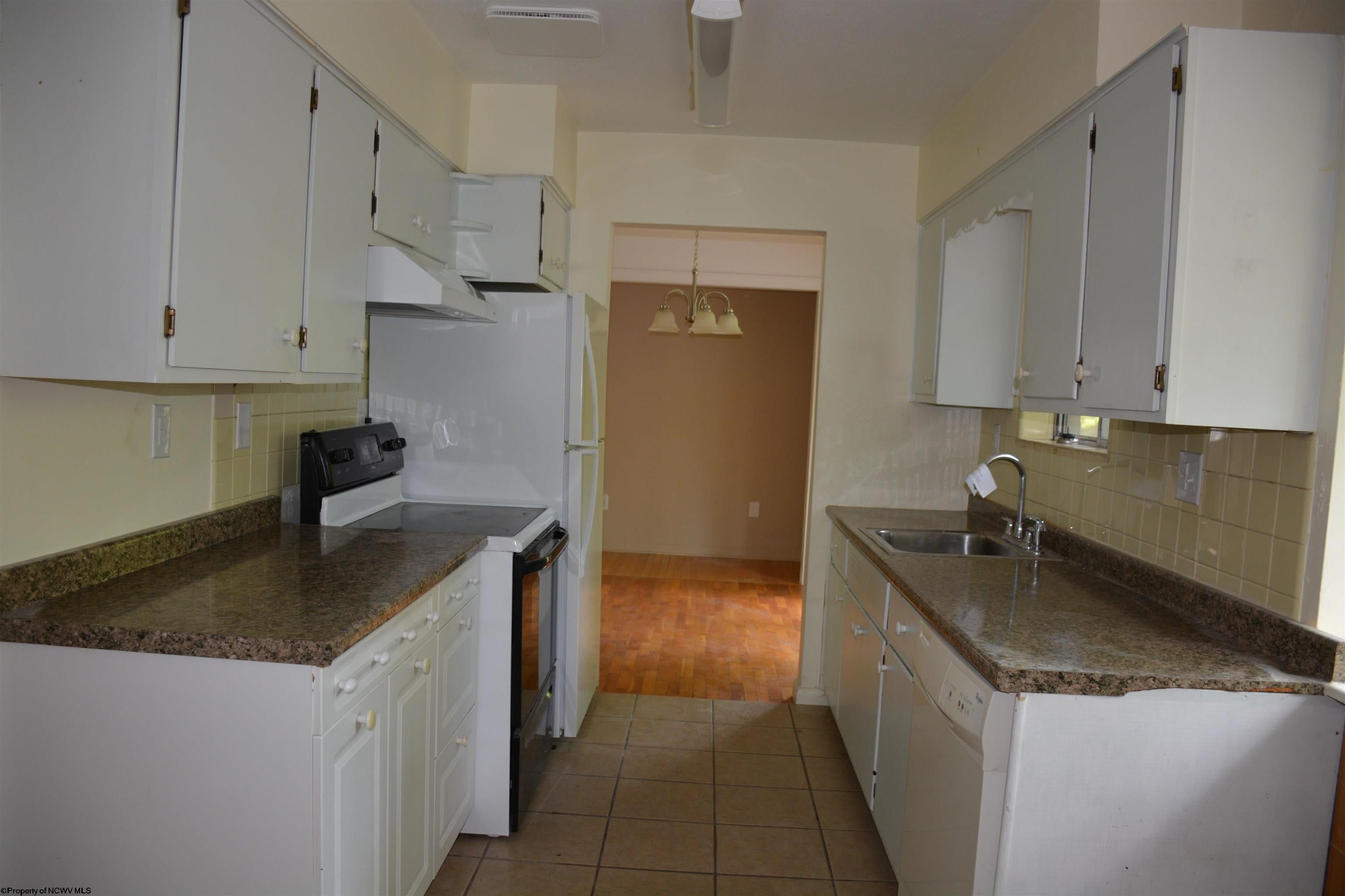 1251 Briercliff Road Bridgeport, WV 26330 - Photo 18 of 38 Gallery Image 18