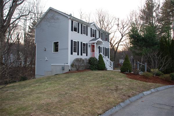 17 West Parish Ridge Road Haverhill, MA 01832 - Photo 2 of 22 Gallery Image 2