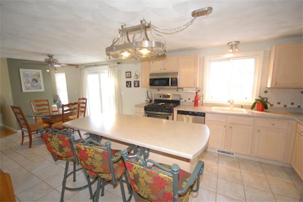 17 West Parish Ridge Road Haverhill, MA 01832 - Photo 6 of 22 Gallery Image 6