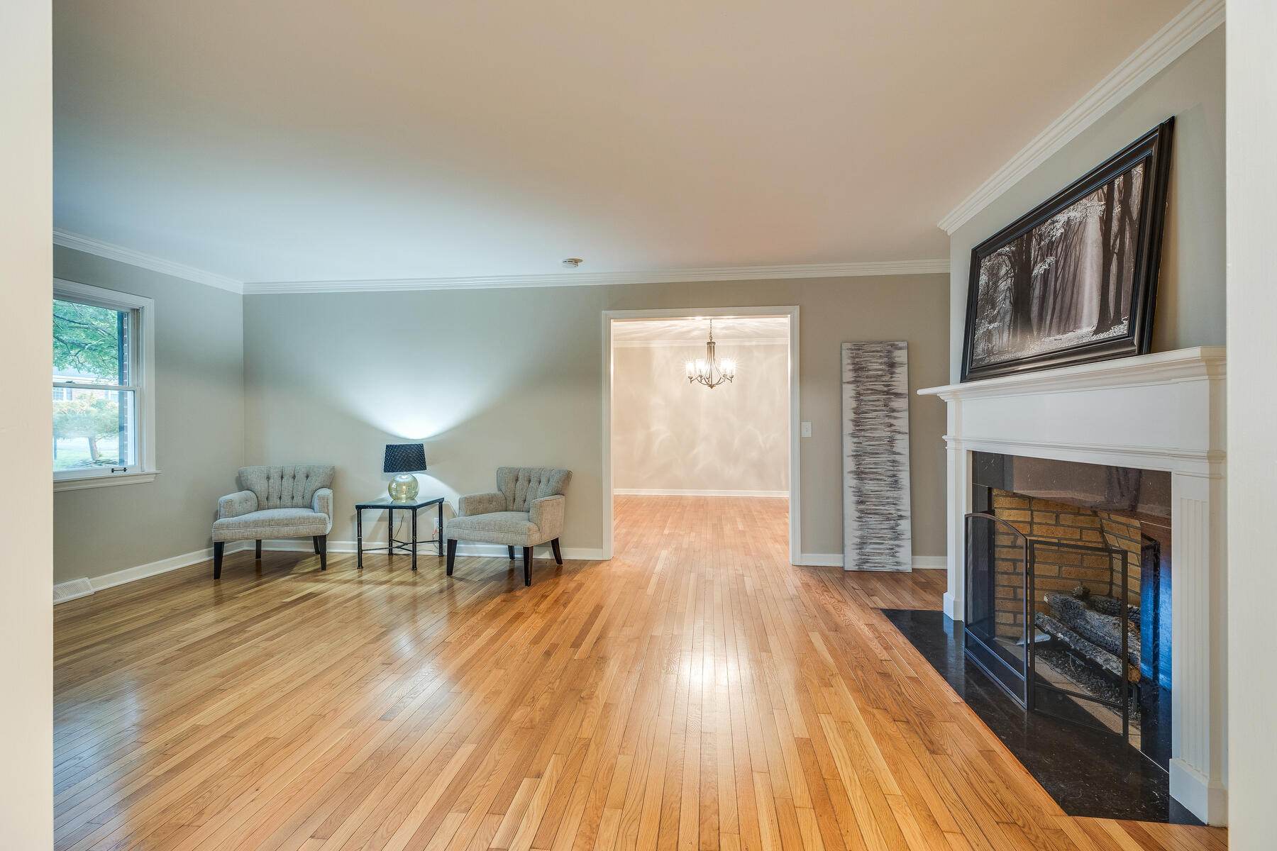 708 Chippendale Road Kingsport, TN 37660 - Photo 3 of 54 015