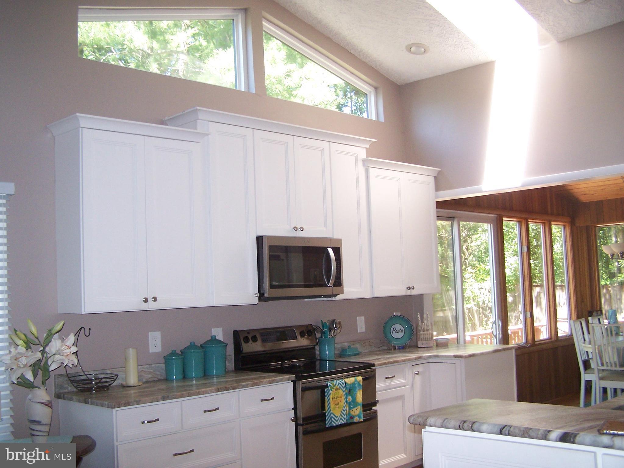 5409 Aylor Road Fairfax, VA 22032 - Photo 11 of 23 Kitchen