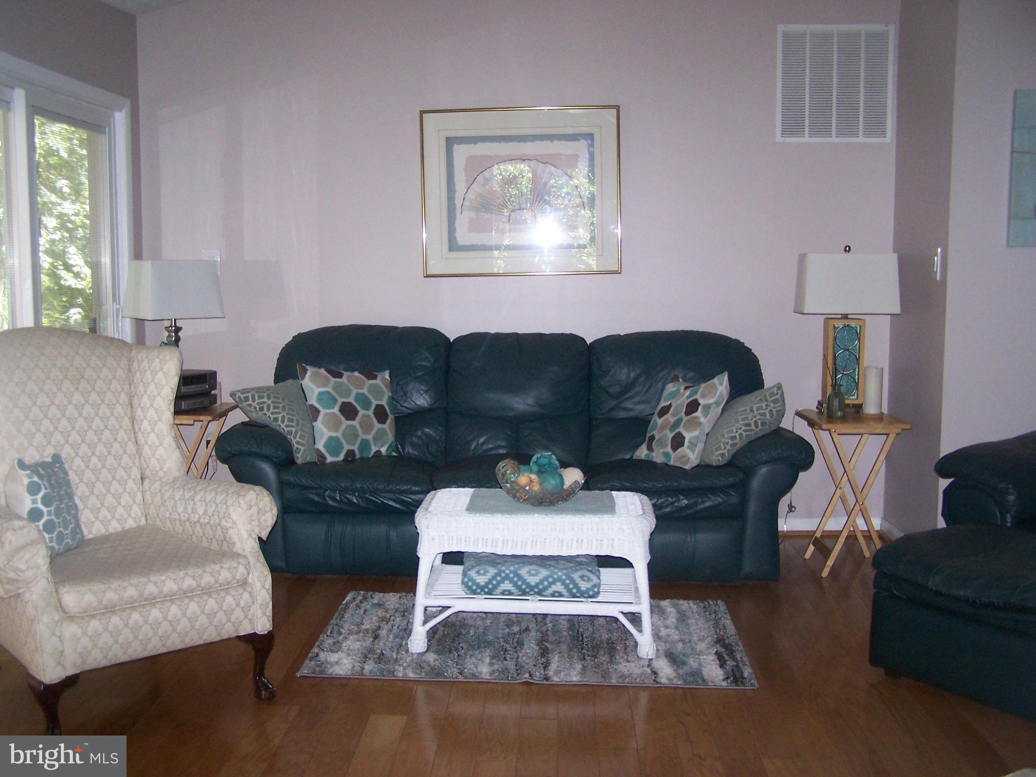 5409 Aylor Road Fairfax, VA 22032 - Photo 5 of 23 Living Room