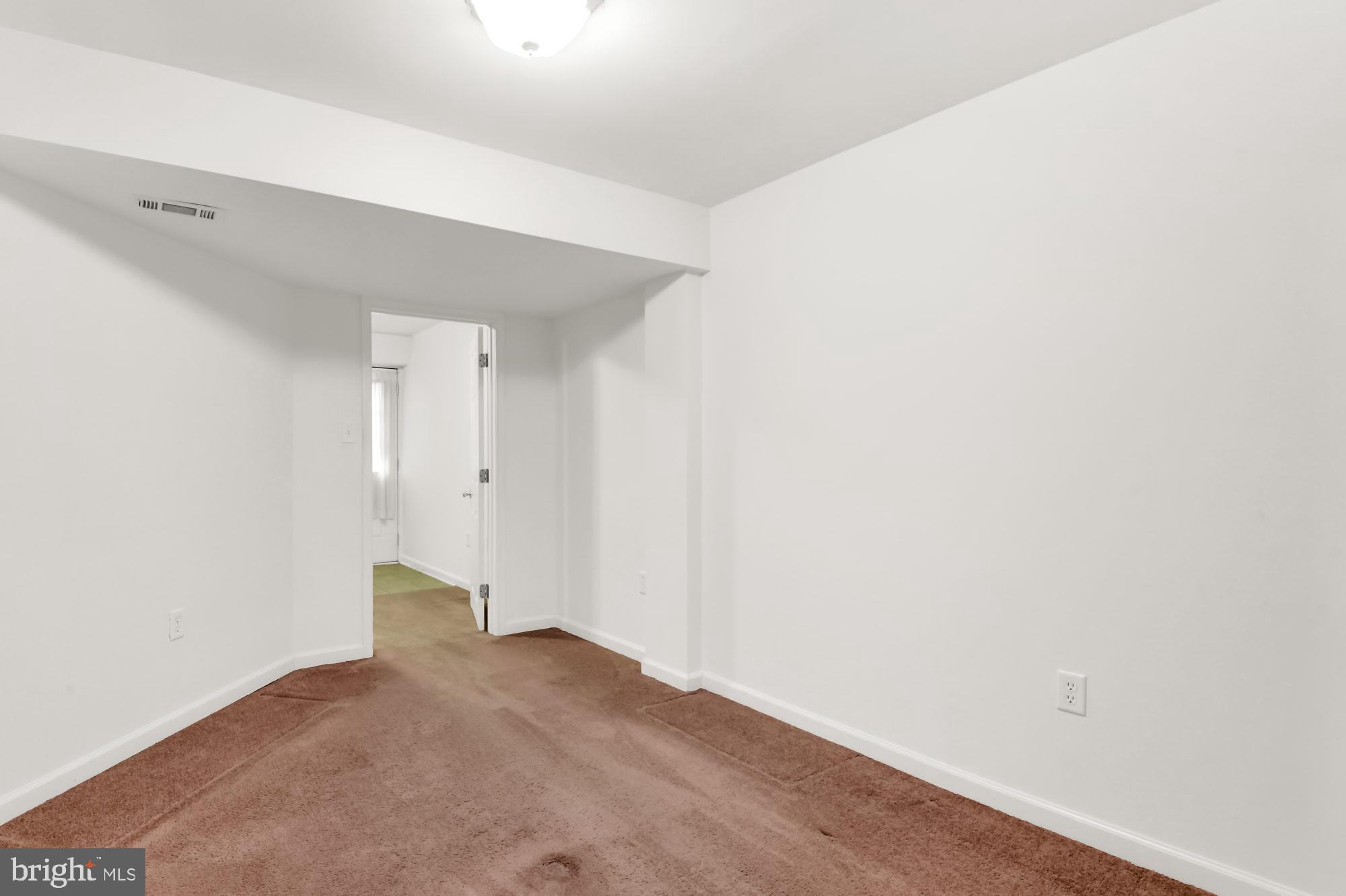 8450 Maryland Road Pasadena, MD 21122 - Photo 29 of 30 Gallery Image 29